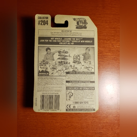 Hot Wheels Ocar Mayer Weinermobile. NEW & Vintage - Picture 2 of 4